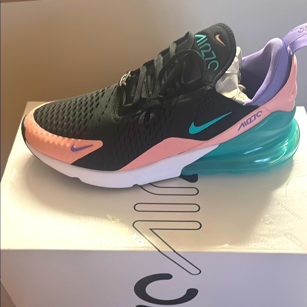 Nike Air Max 270 “Have A Nice Day”.